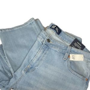 GAP STRAIGHT LEG JEANS